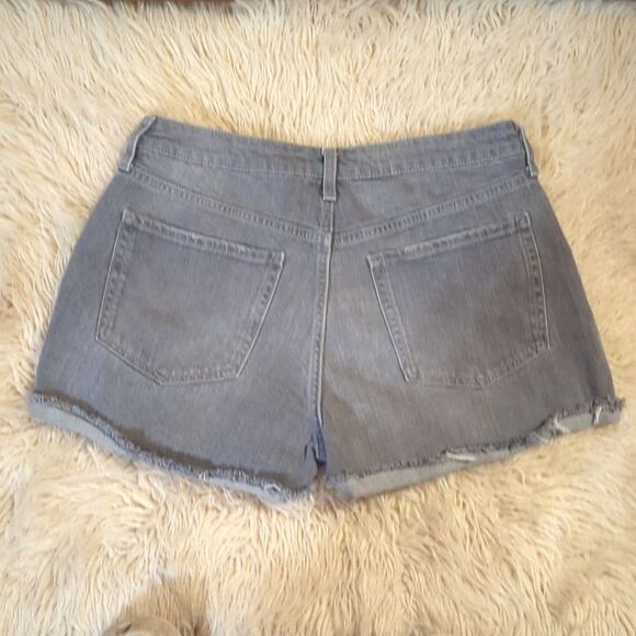 High-Waisted O.G. Gray Cut-Off Jean Shorts -- 3-inch inseam - Picture 3 of 7